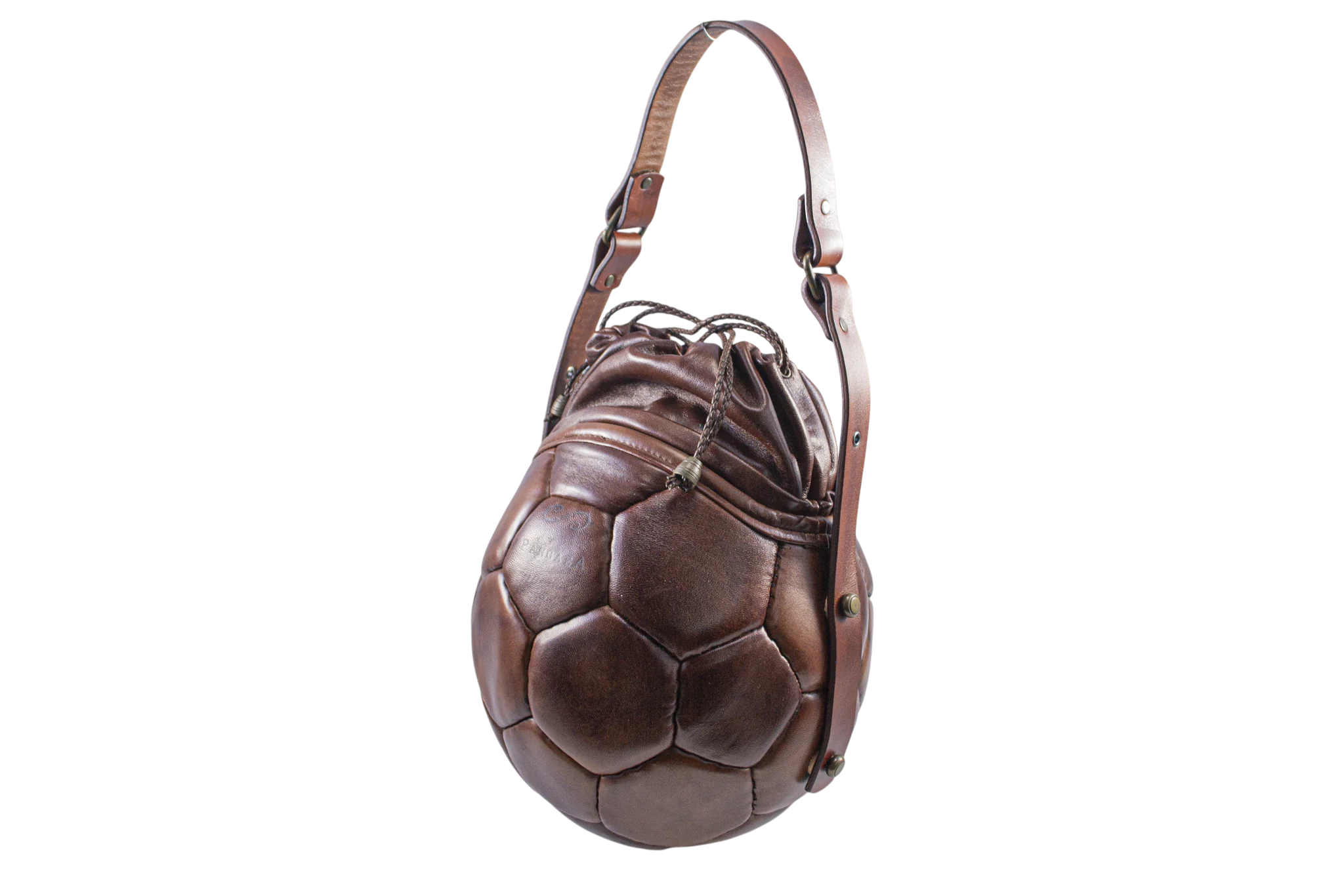 PANGAEA Round Bag marrone scuro con chiusura marrone scuro, vista tre quarti